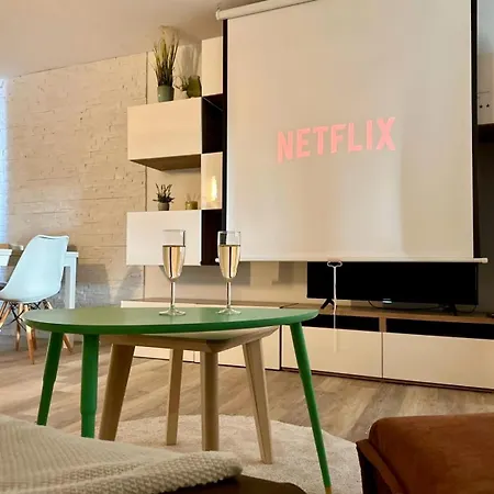 Loft Style Architecte - Bain Duo Et Cinema - Cap D'agde Appartement *